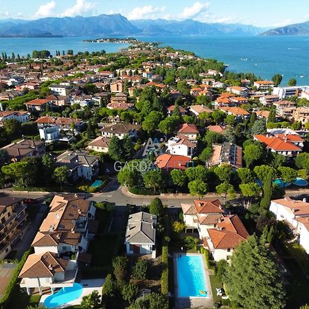 Parigi Apartment - 200M Dal Lago Con Vista Piscina Sirmione Exterior foto